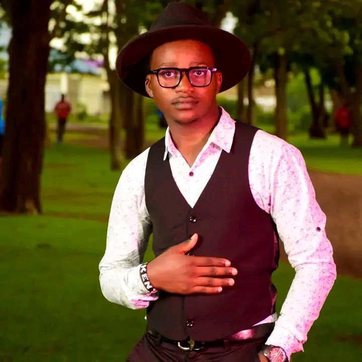 Fredrick Matata (3) Fredrick Matata – Projektleiter